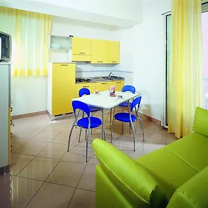 *** Aparthotel Queen Mary Italia